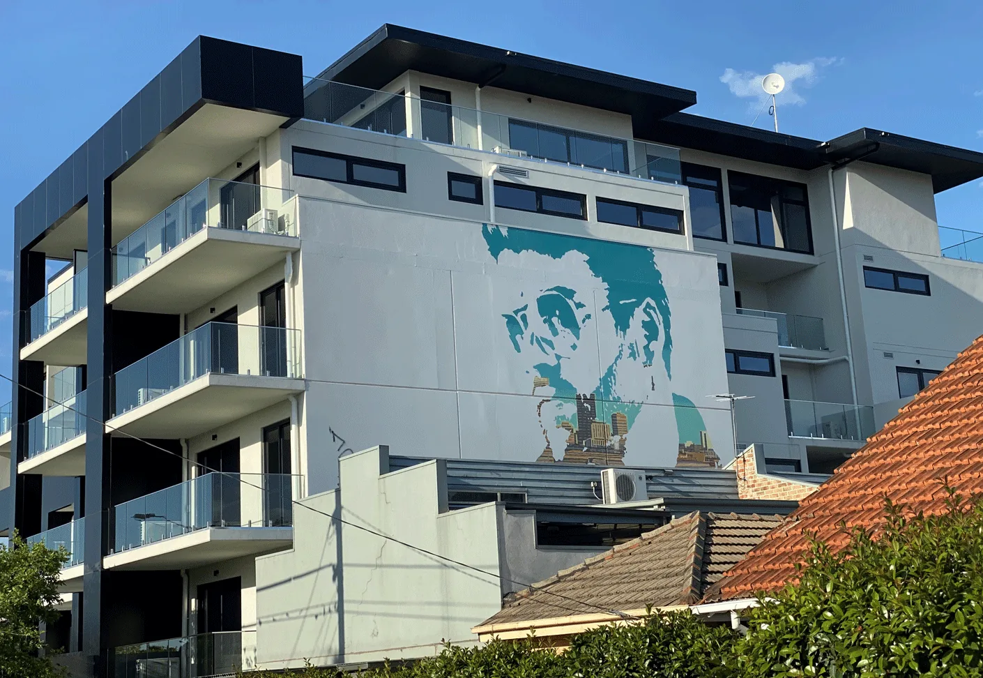 The Modern construction photo 1